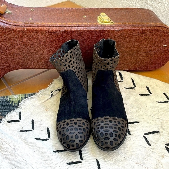 Rebel Women’s Stencil Cut Black Suede and Brown Leather Bootie with 1” heel -8.5 - Picture 1 of 9